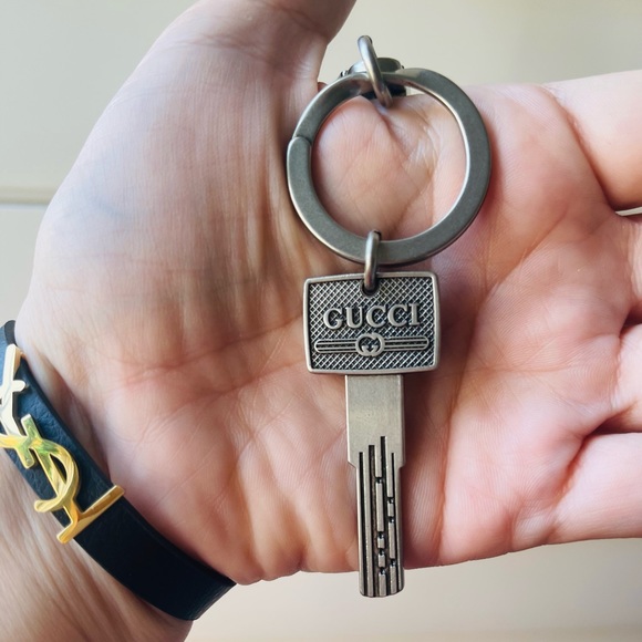 Gucci Keychain - Picture 3 of 9